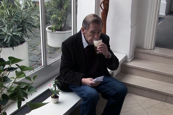 Tady Havel, slyšíte mě?